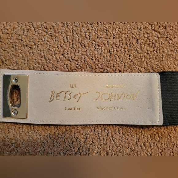 Betsey Johnson Stretchy Belt - Picture 5 of 5
